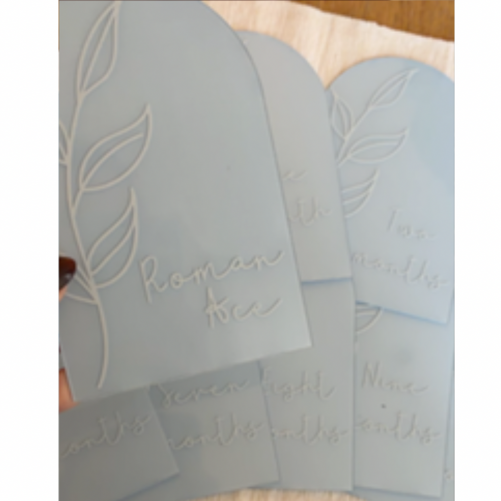 Acrylic Baby Milestone Arches Set – Personalised Monthly Age Cards (13 Pieces)
