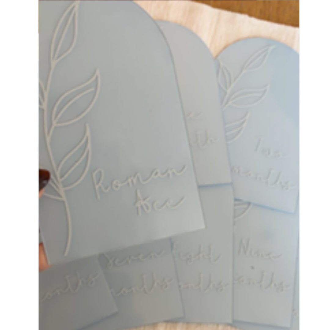 Acrylic Baby Milestone Arches Set – Personalised Monthly Age Cards (13 Pieces)