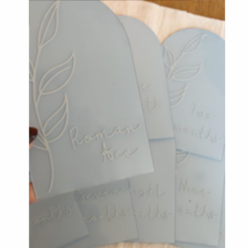 Acrylic Baby Milestone Arches Set – Personalised Monthly Age Cards (13 Pieces)