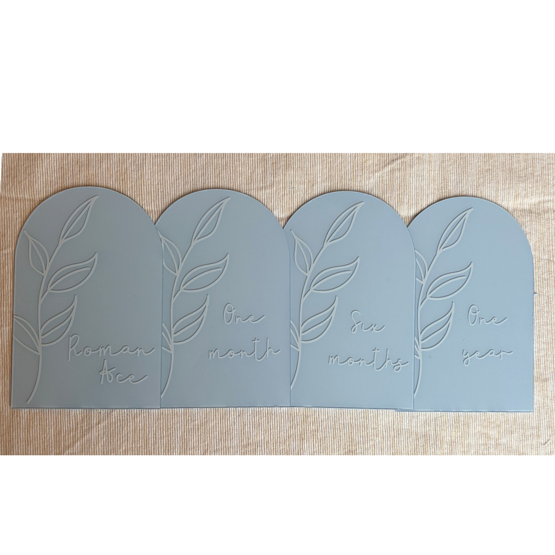 Acrylic Baby Milestone Arches Set – Personalised Monthly Age Cards (13 Pieces)